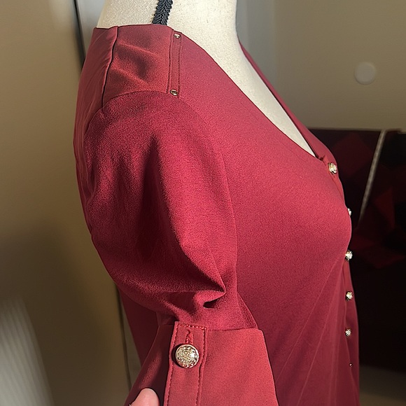 WHITE HOUSE BLACK MARKET BURGUNDY FULL BUTTON UTILITY TEE SMALL - Picture 3 of 12